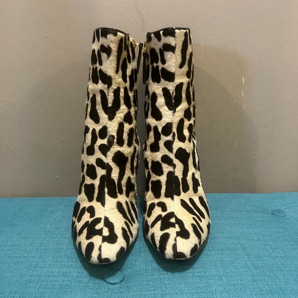 Guiseppe Zanotti Design Leopard Print Calf Hair Boots w-Embossed Heel